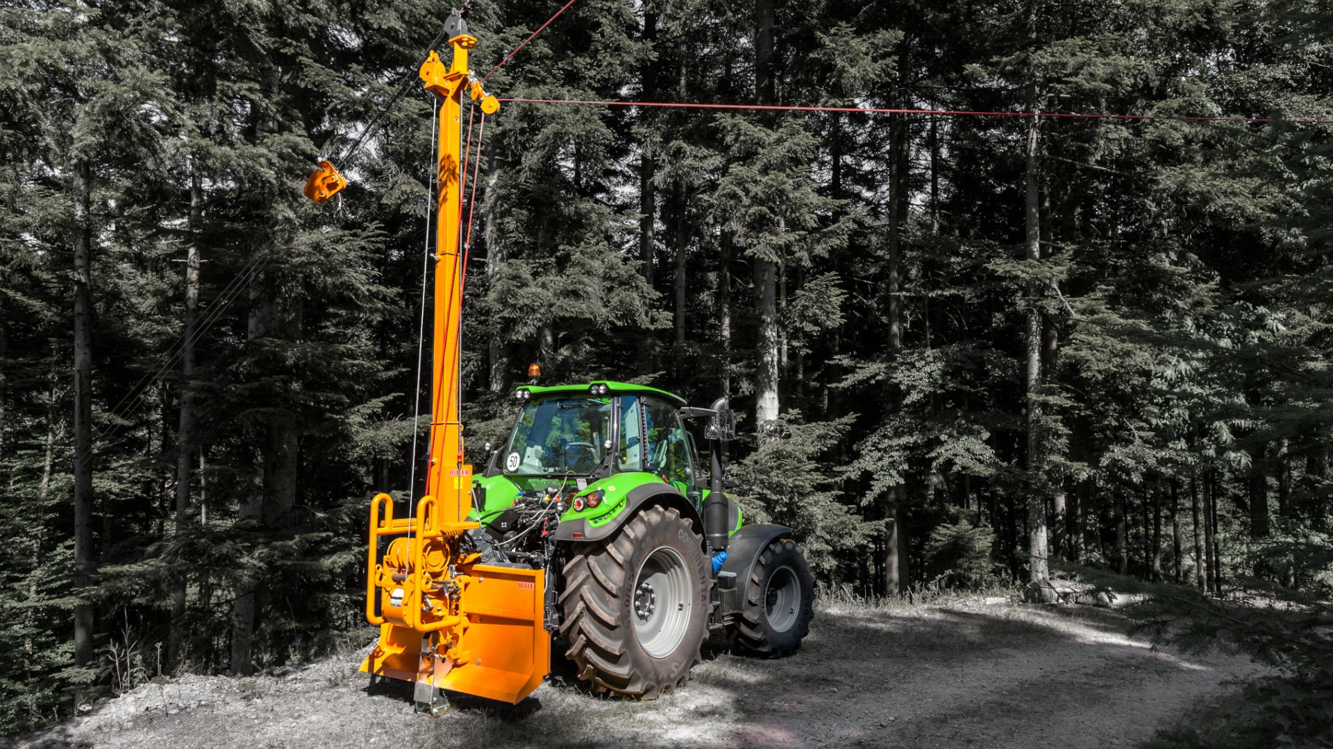 Seilkran Ritter Maschinenbau GmbH ausgerüstet mit Novoleen Forstwindenseilen aus dem Hause Seilflechter Tauwerk GmbH I Forstseile24