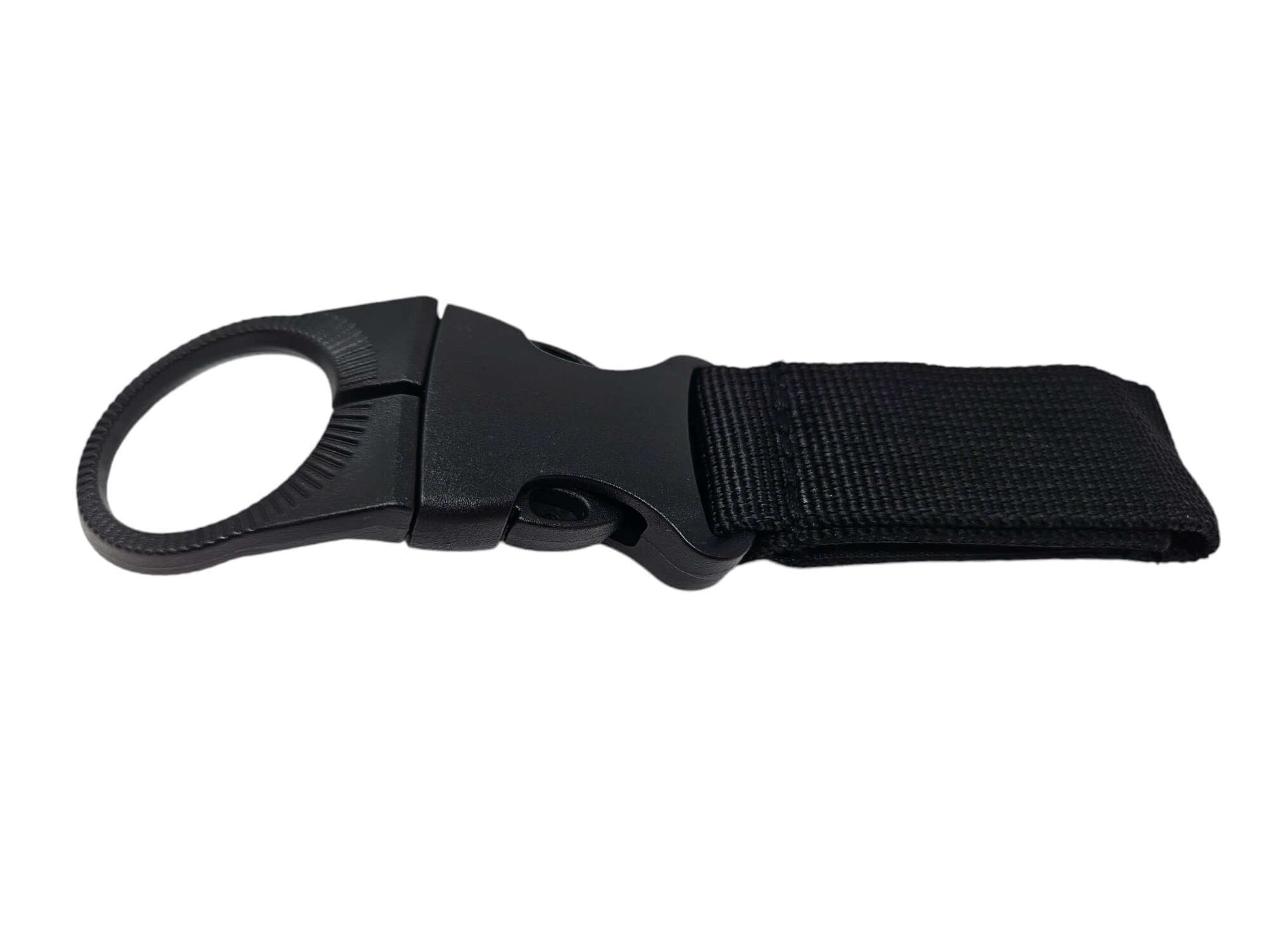 Schwarzer Gurt mit Schnalle und Haltegriff für Outdoor-Überlebensausrüstung und Camping.