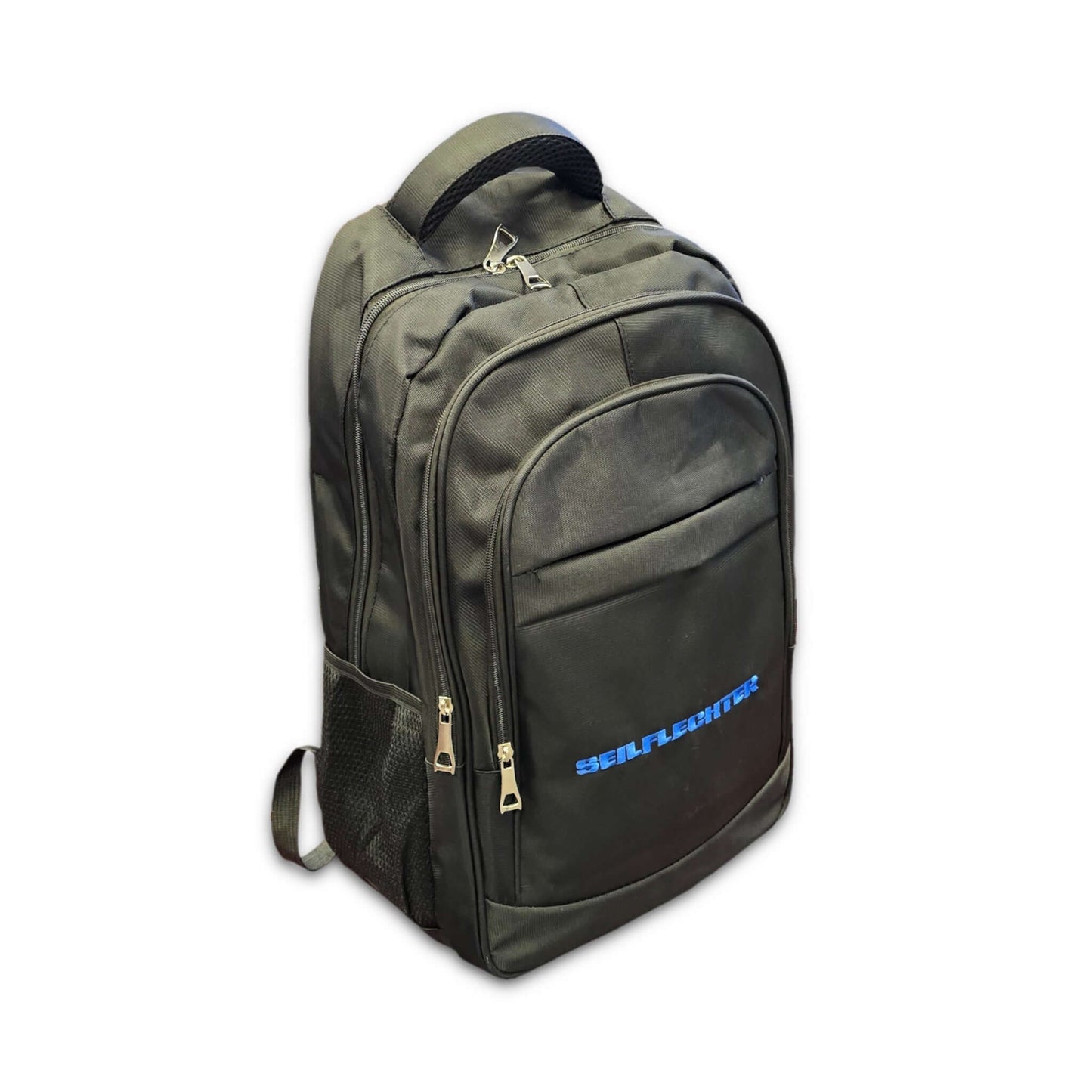 Entdecken Sie den ultimativen Reiserucksack von Seilflechter für Offroad-Abenteuer! <br>Unser Rucksack wurde speziell entwickelt, um den Herausforderungen des Geländes standzuhalten und bietet Ihnen die perfekte Kombination aus Strapazierfähigkeit, Funktionalität und Stil.